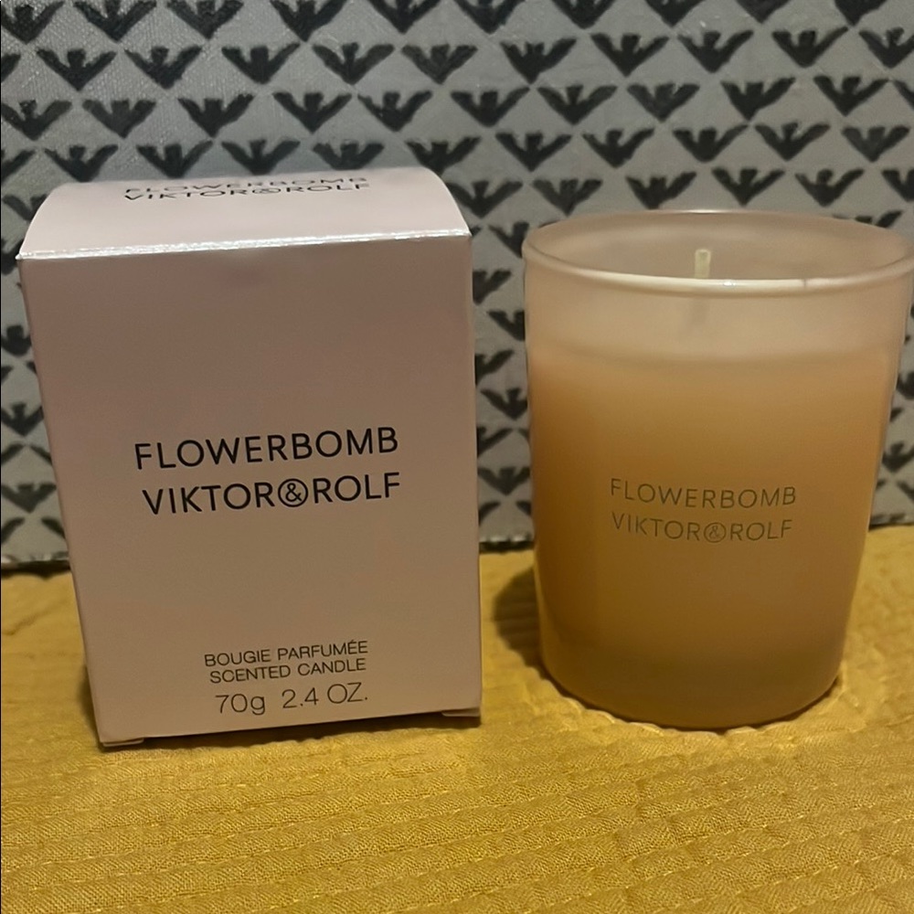 Viktor & Rolf Flowerbomb Scented Candle